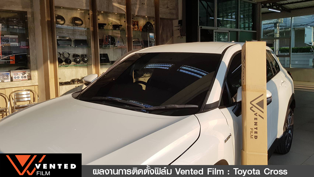 งานติดตั้งฟิล์มรถยนต์ toyota cross02