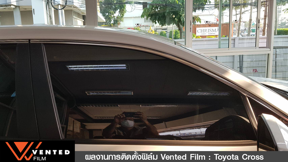 งานติดตั้งฟิล์มรถยนต์ toyota cross06